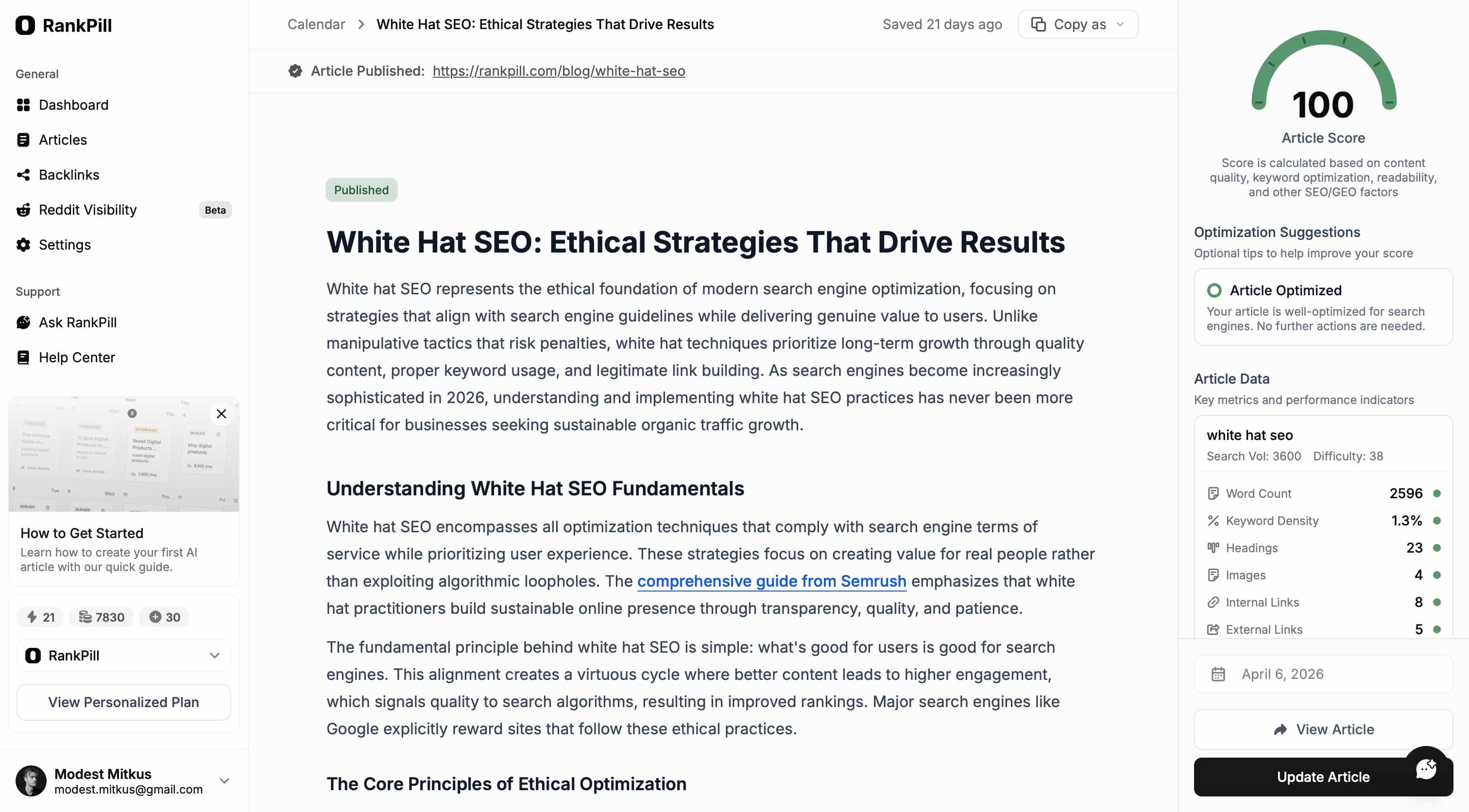RankPill Article detail page showing a published 'White Hat SEO' article with an Article Score of 100, 2,596 word count, keyword density, headings, images, internal and external link counts, and an Article Optimized status.